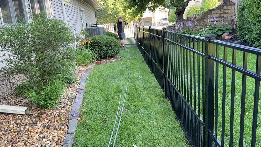 Fence Staining and Sealing