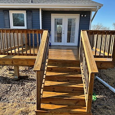 Frontline-Home-Services-Best-Papillion-Pressure-Washing-Company-Deck-Cleaning-Staining-in-Bellevue-NE 1
