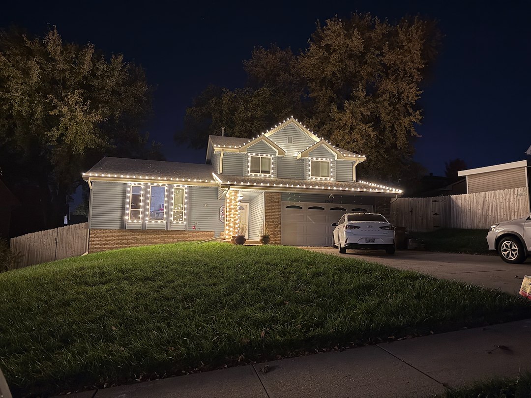 Holiday Light Installation in Bellevue, NE – Beautiful Custom Christmas Display Thumbnail